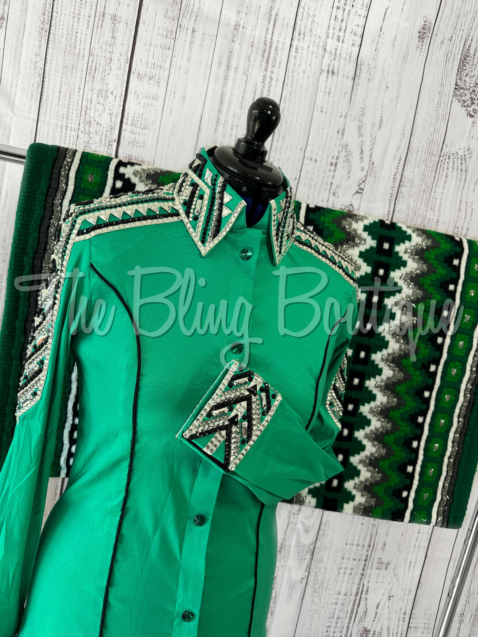 Kelly Green, Black, Silver & White Day Shirt Set (L)