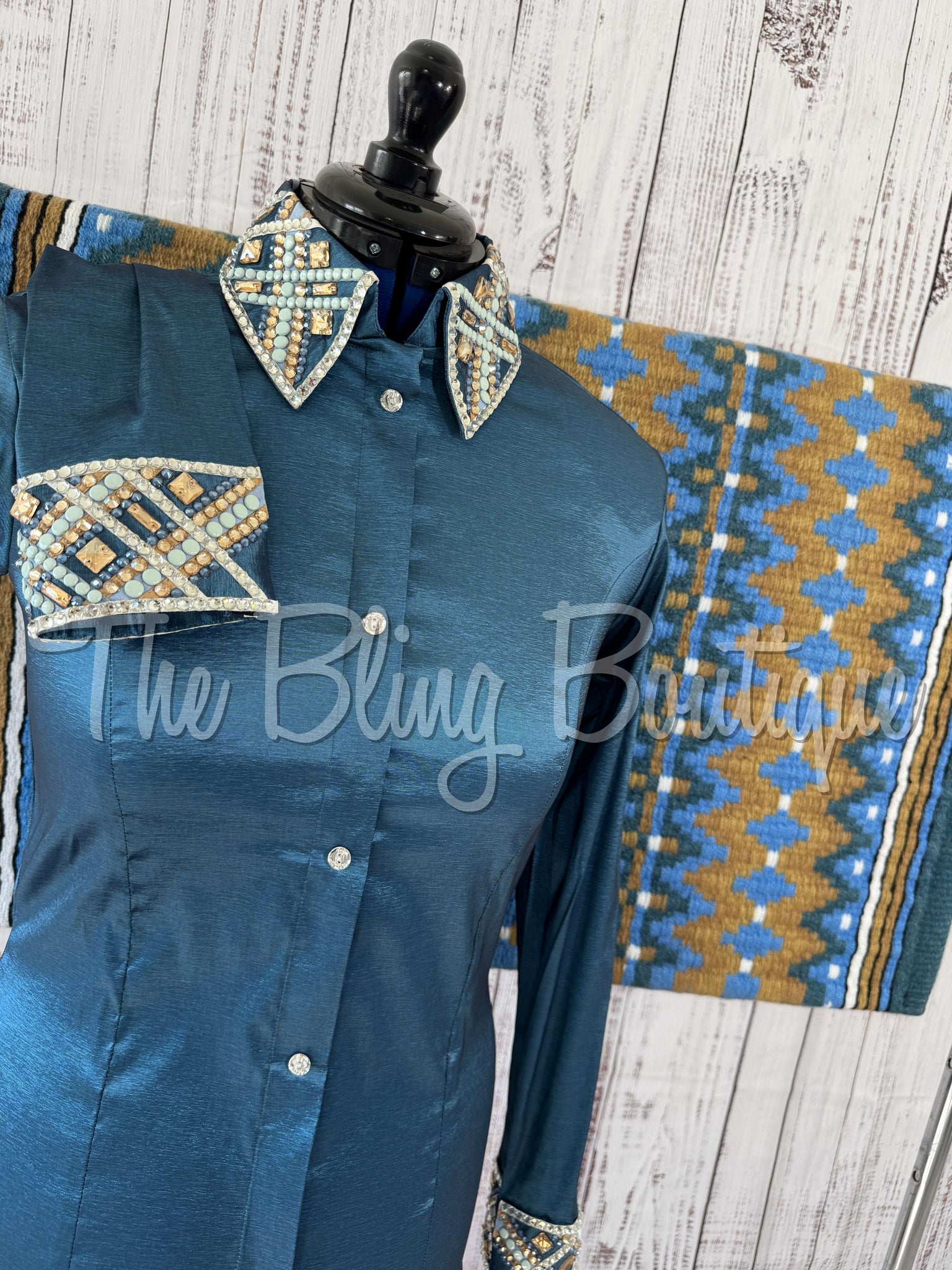 Smokey Blue Periwinkle & Tan Day Shirt Set (L)