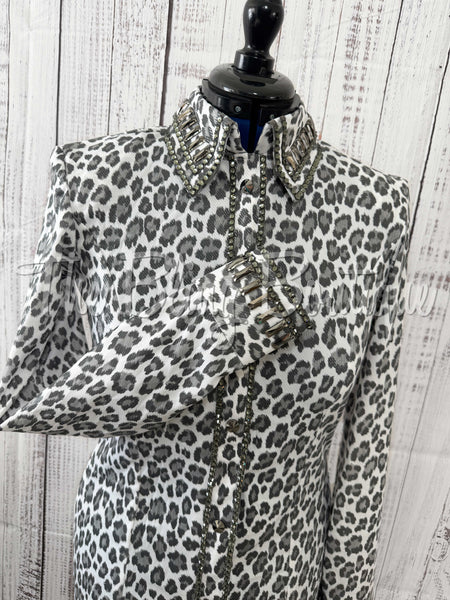 White & Charcoal Grey Leopard Print Day Shirt (XL)