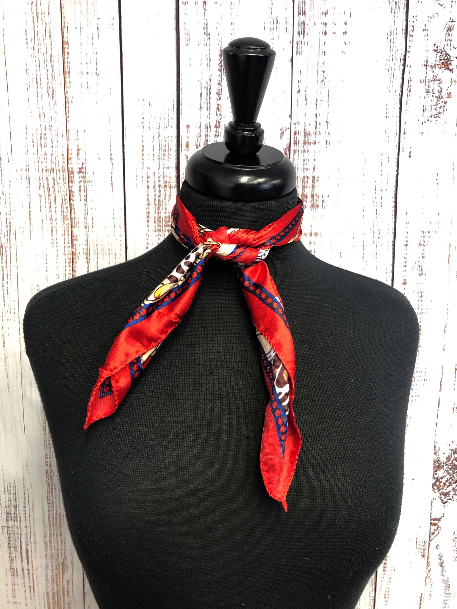 Red Chain Scarf
