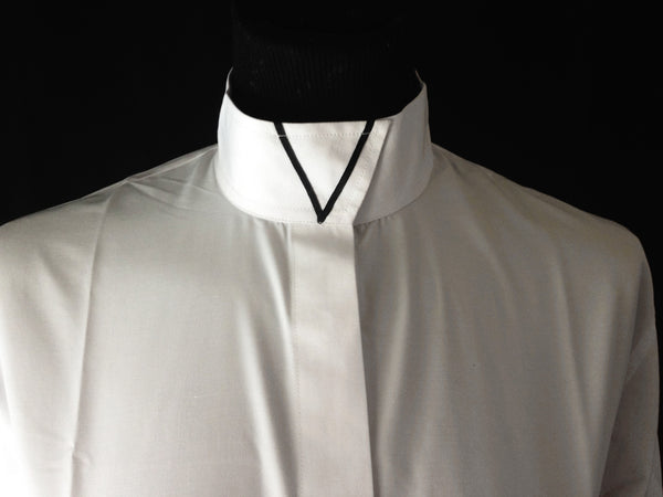 Ribbon V Wrap Collar Coolmax Hunt Shirt - White