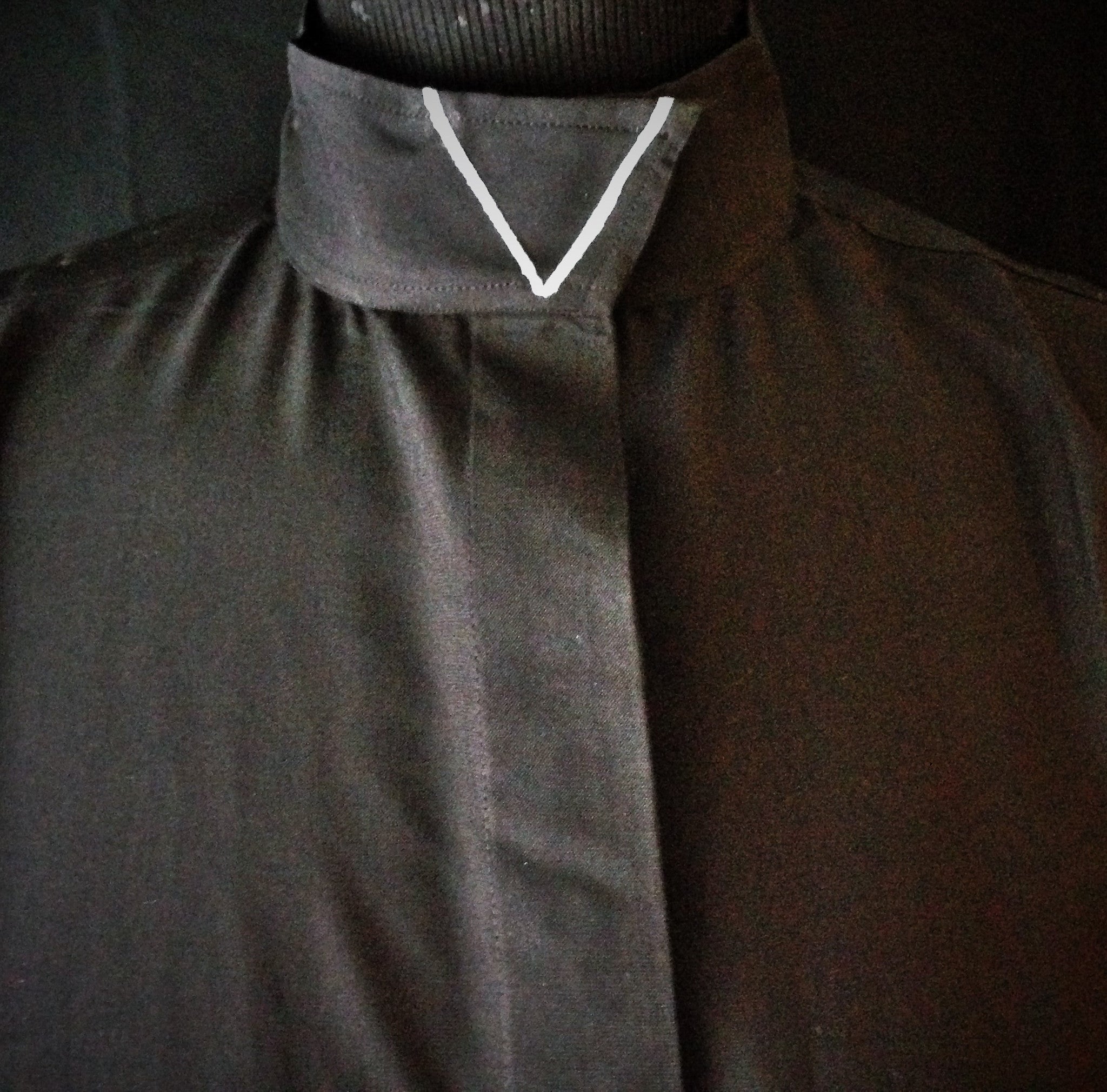 Ribbon V Wrap Collar Coolmax Hunt Shirt - Black